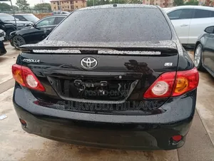 Toyota Corolla 2010 Black