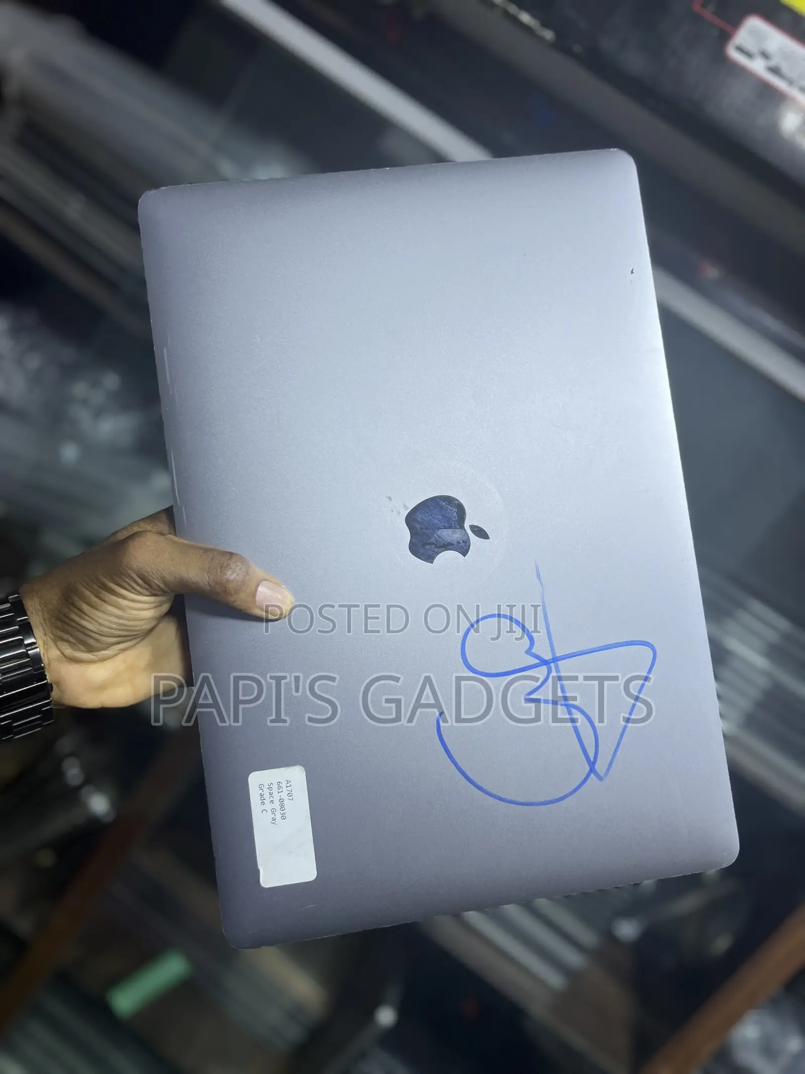 15” Inch Macbook Pro 2018/2019 A1990 Screen Replacement. Sweet Price!