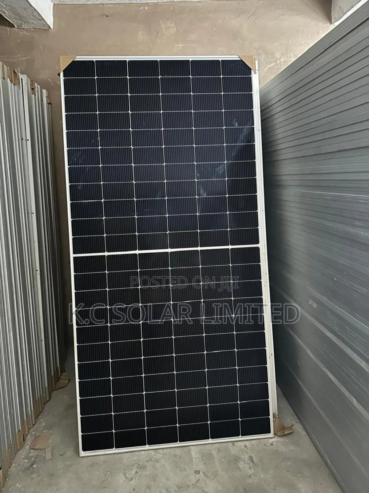 600w Half -Cut Jinko Solar Panel