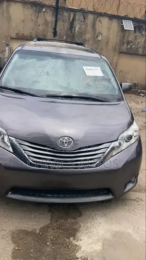 Toyota Sienna 2016 Gray