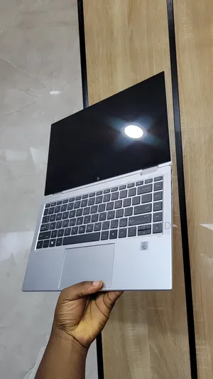 Laptop HP EliteBook x360 1040 G7 8GB Intel Core i5 SSD 256GB