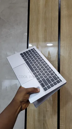 Laptop HP EliteBook x360 1040 G7 8GB Intel Core i5 SSD 256GB