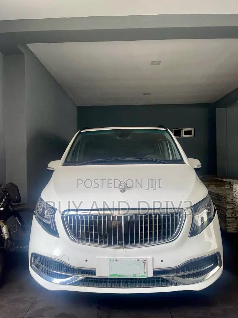Mercedes-Benz V-Class 2015 White