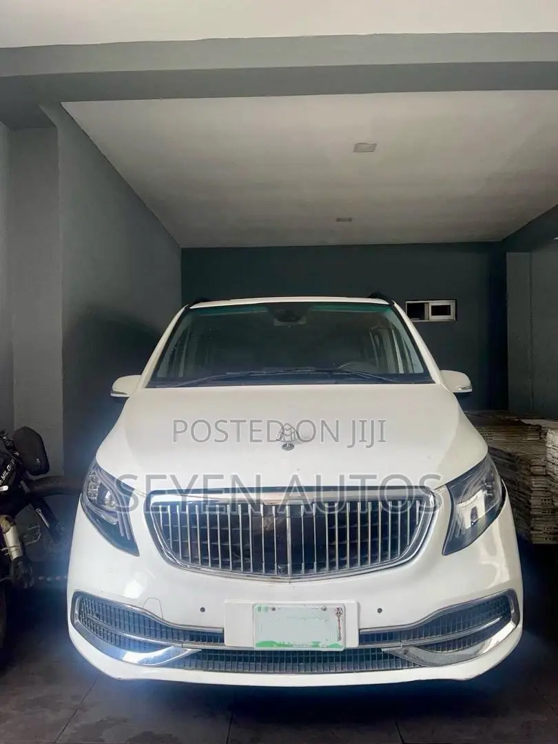 Mercedes-Benz V-Class 2015 White