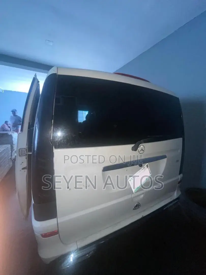 Mercedes-Benz V-Class 2015 White