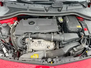 Mercedes-Benz B-Class B250 Petrol 2014 Red