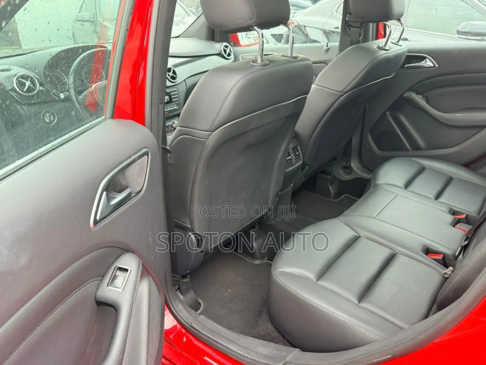 Mercedes-Benz B-Class B250 Petrol 2014 Red