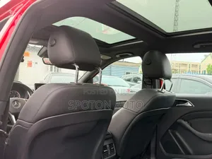 Mercedes-Benz B-Class B250 Petrol 2014 Red