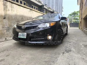 Toyota Camry SE 4dr Sedan (2.5L 4cyl 6A) 2013 Black
