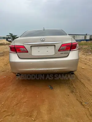 Lexus ES 350 2012 Gold
