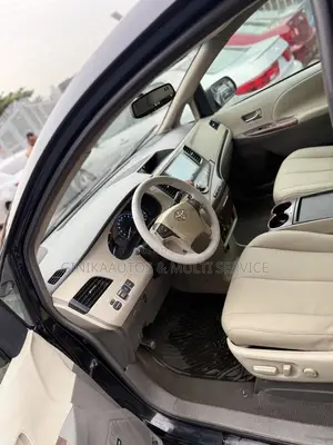 Toyota Sienna XLE 7 Passenger 2010 Black