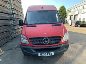 Mercedes-Benz Sprinter 2014 Red