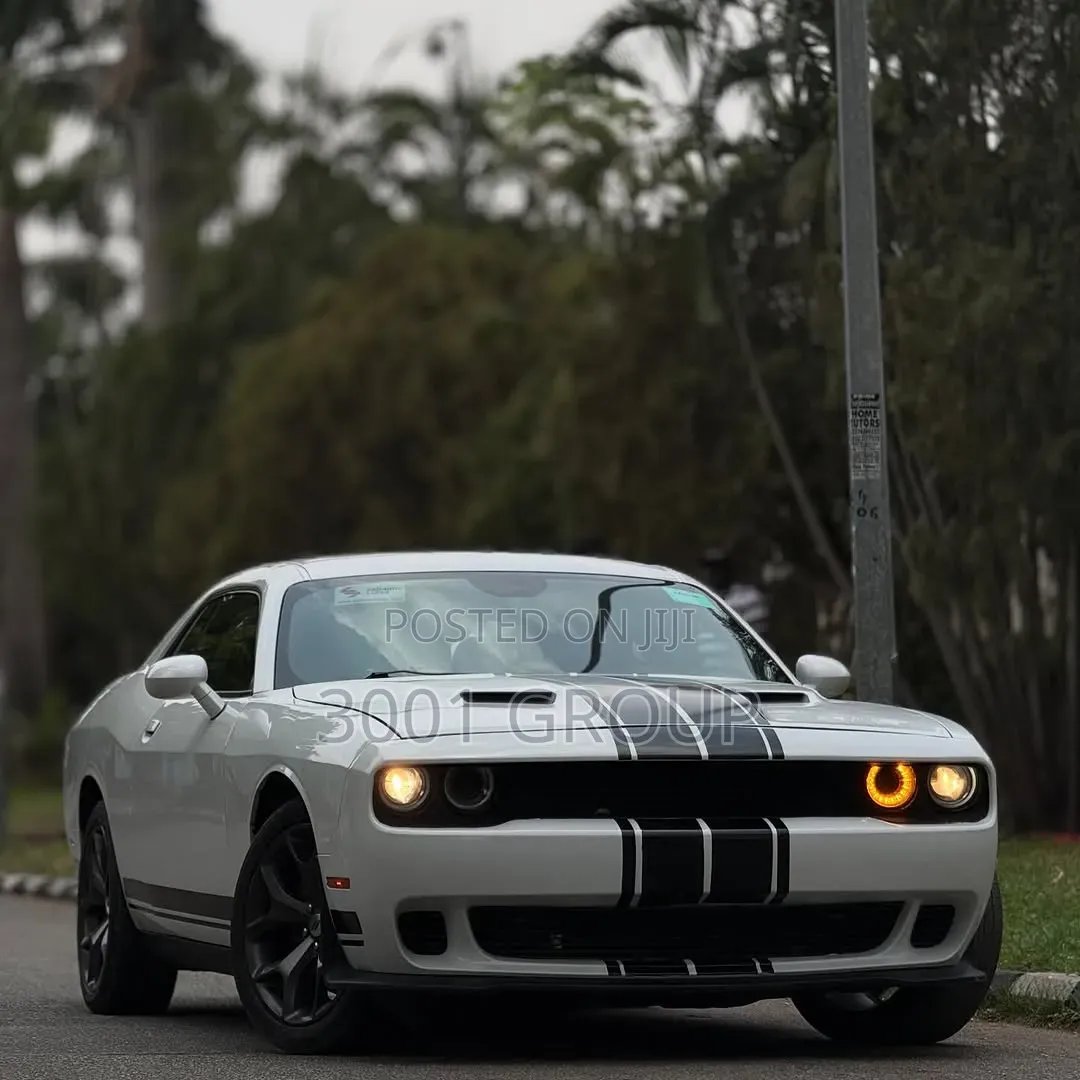 Dodge Challenger 2018 White