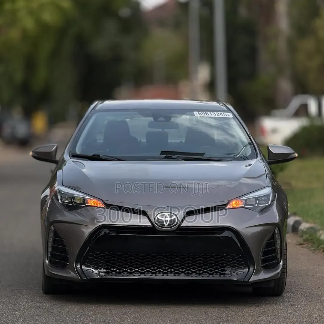Toyota Corolla 2018 Gray