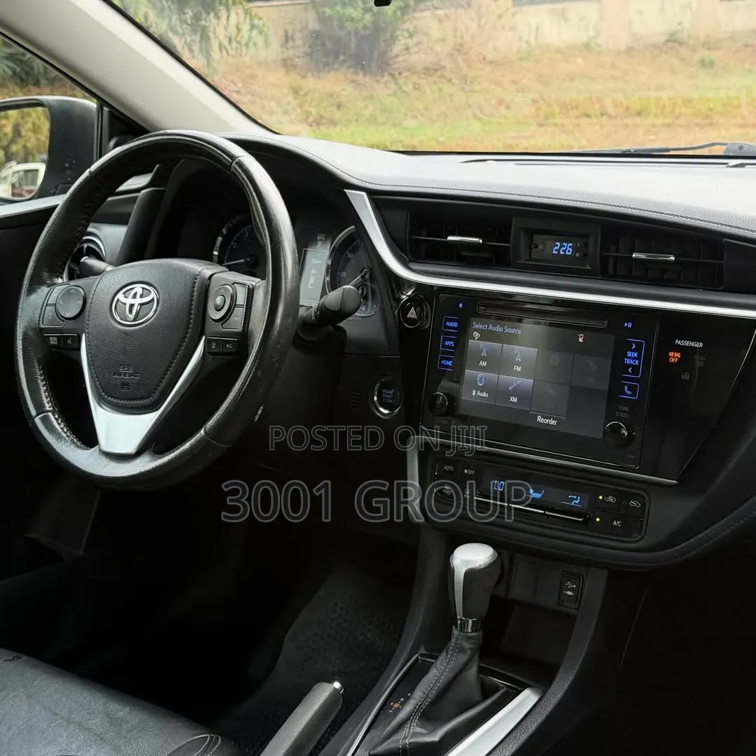 Toyota Corolla 2018 Gray