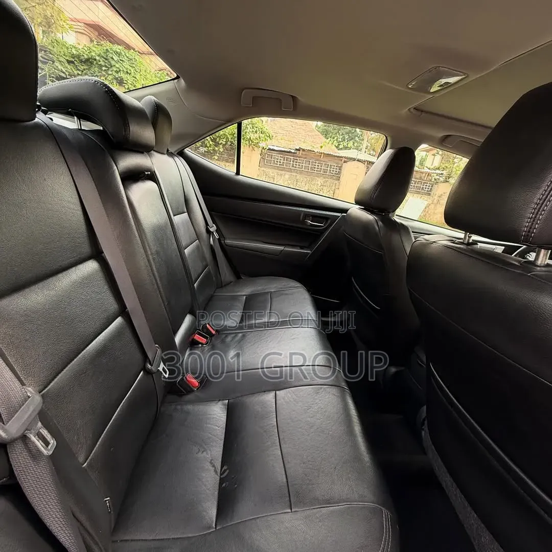 Toyota Corolla 2018 Gray