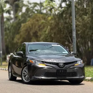 Toyota Camry 2018 Gray