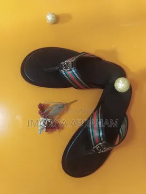 Afeo Footwear