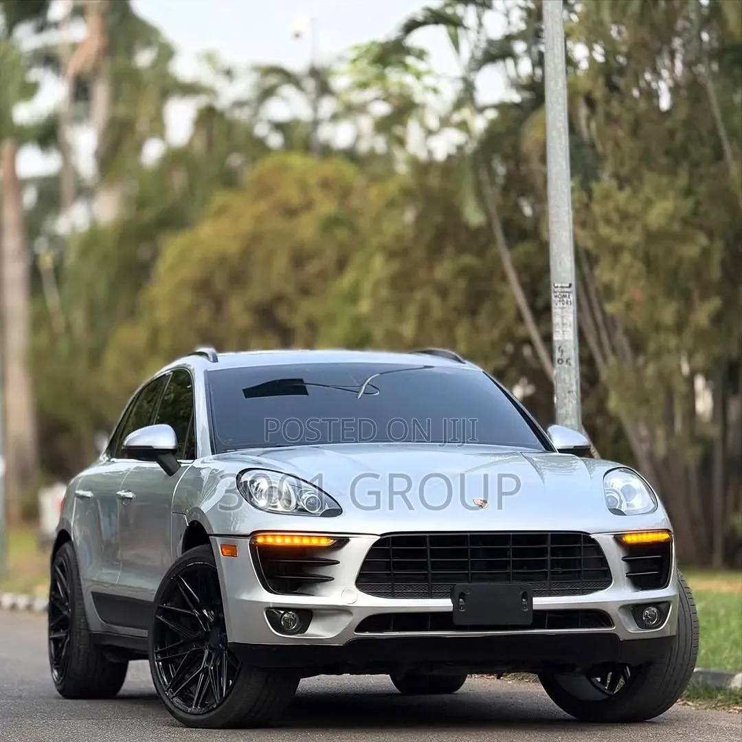 Porsche Macan 2017 Silver