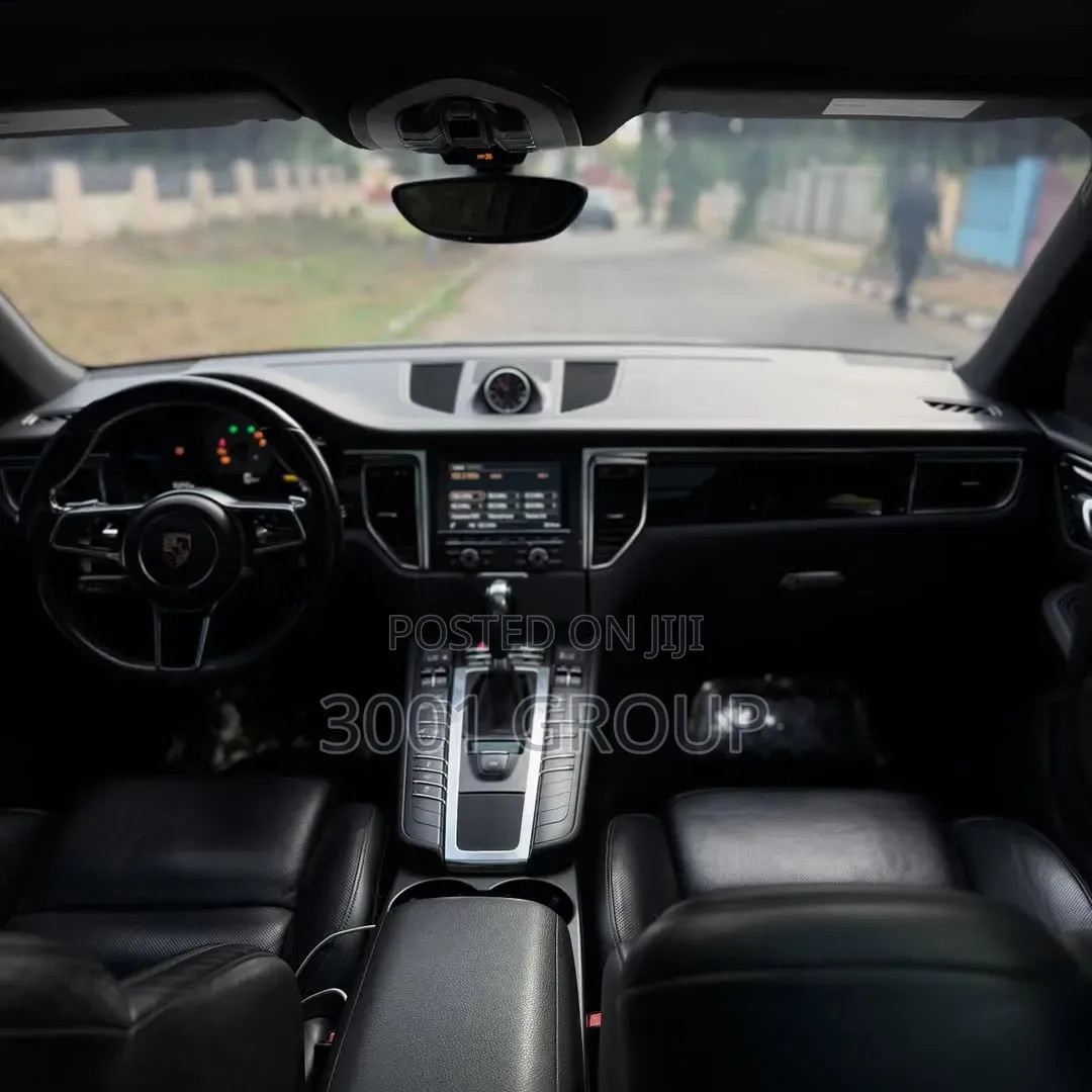 Porsche Macan 2017 Silver