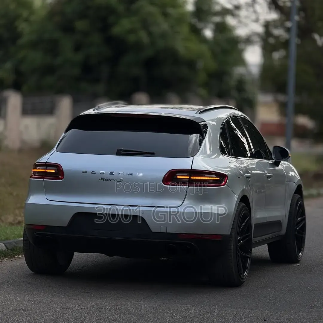 Porsche Macan 2017 Silver