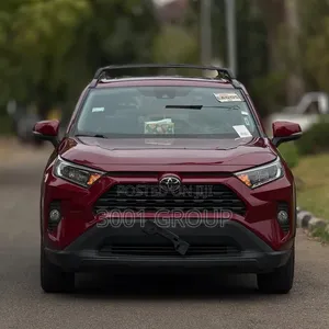 Toyota RAV4 XLE 2021 Maroon