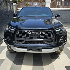 New Toyota Hilux 2025 Black