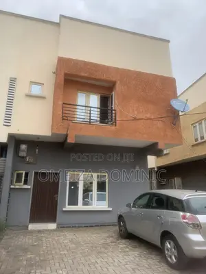 4bdrm Duplex in Paradise, Life Camp for sale