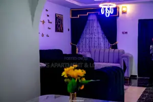 J3's Apartment Lounge Present Three Bedroom Luxury Apartment