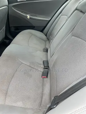 Hyundai Sonata Limited Sedan FWD (2.4L 4cyl 6A) 2012 Silver