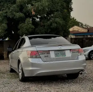 Honda Accord 2010 Silver