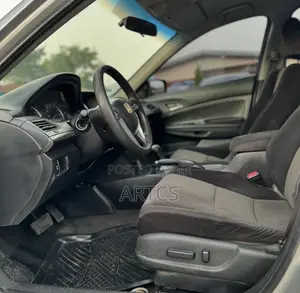 Honda Accord 2010 Silver