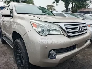 Lexus GX 460 Premium 2012 Gold