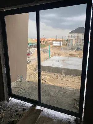 Sliding Door