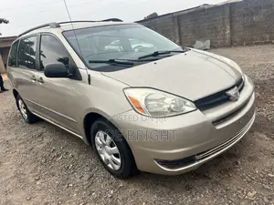 Toyota Sienna CE FWD 2006 Gold