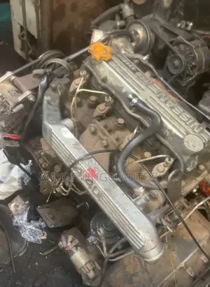 Nissan B440 Diesel Engine