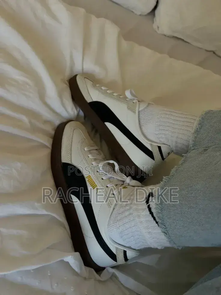 High Quality Puma Sneakers