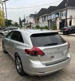 Toyota Venza XLE 4dr Wagon AWD (3.5L 6cyl 6A) 2014 Silver