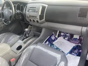Toyota Tacoma Double Cab V6 Automatic 2010 Silver