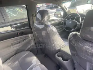 Toyota Tacoma Double Cab V6 Automatic 2010 Silver