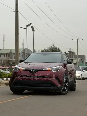 Toyota C-HR XLE FWD 2019 Maroon