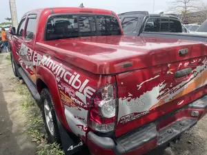 Toyota Tacoma PreRunner 4dr Double Cab 5.0 ft. SB (2.7L 4cyl 4A) 2014 Red