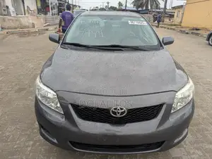Toyota Corolla LE 4dr Sedan (1.8L 4 cyl 4A) 2009 Gray