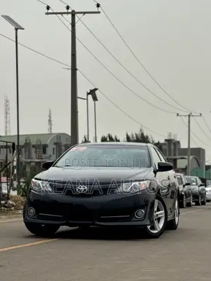 Toyota Camry SE 4dr Sedan (2.5L 4cyl 6A) 2013 Black