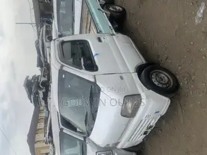 Suzuki Every 2010 White