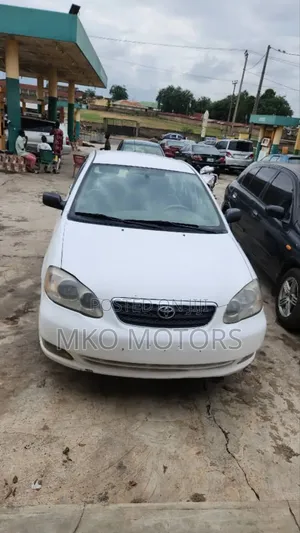 Toyota Corolla 2006 White