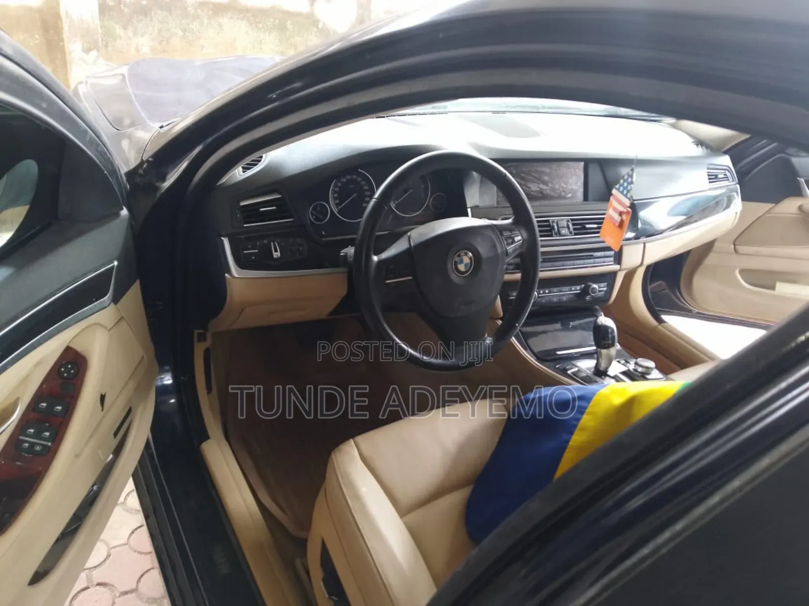 BMW 523i 2012 Black