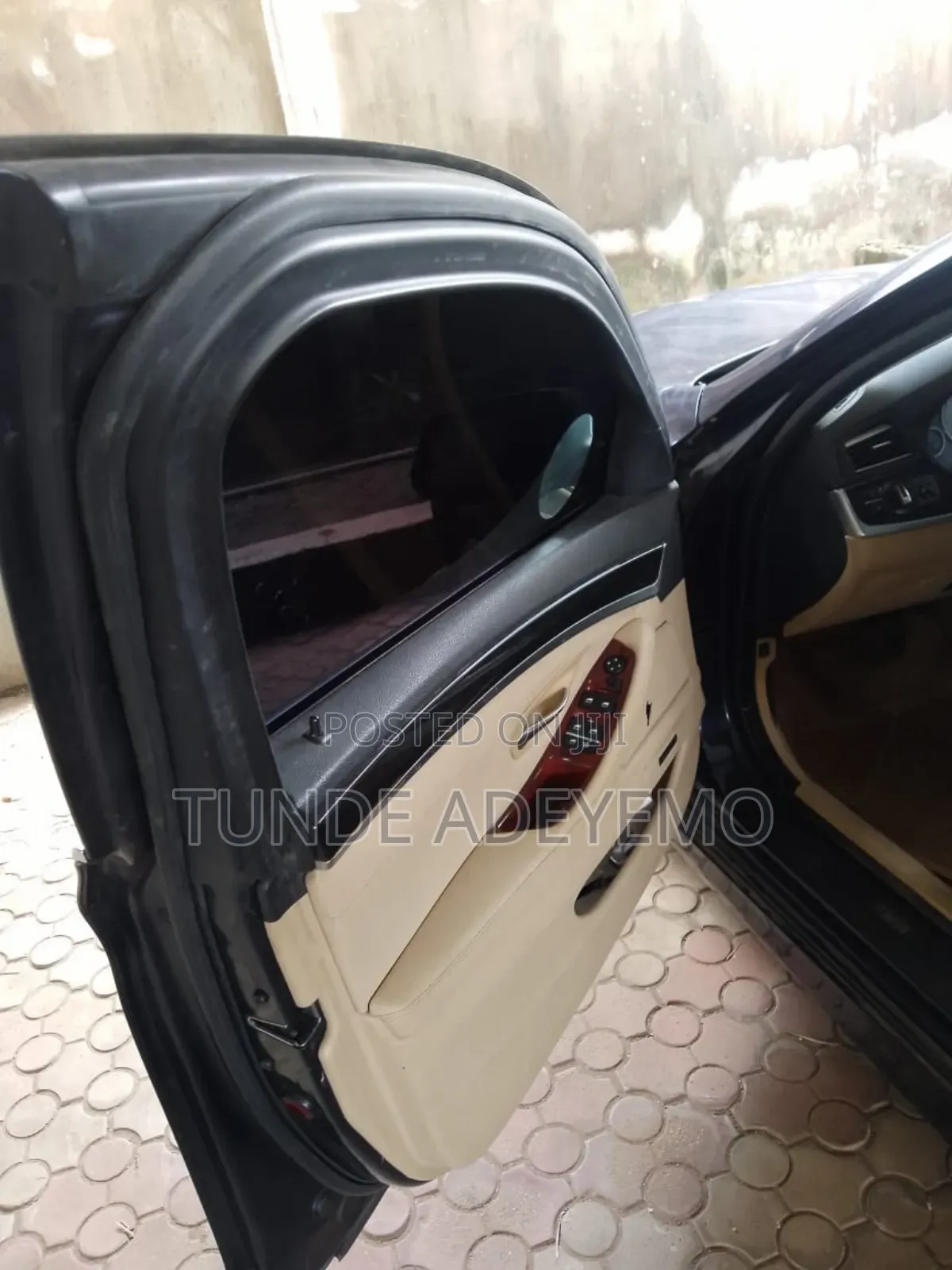 BMW 523i 2012 Black