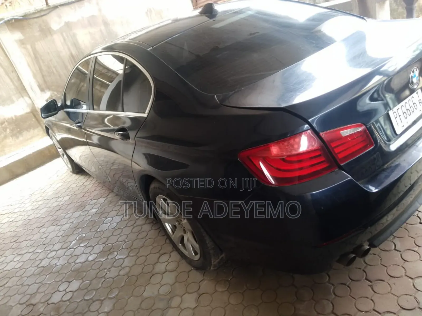 BMW 523i 2012 Black