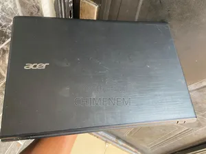 Laptop Acer Aspire E5-575 12GB Intel Core i5 HDD+SSD 500GB